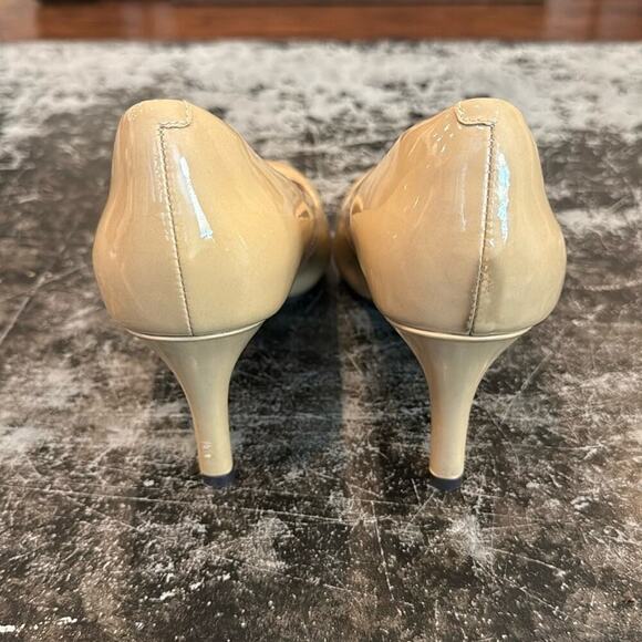 Rockport Nude Patent Leather Pointy Toe 3" Heels Size 8 - Picture 3 of 7